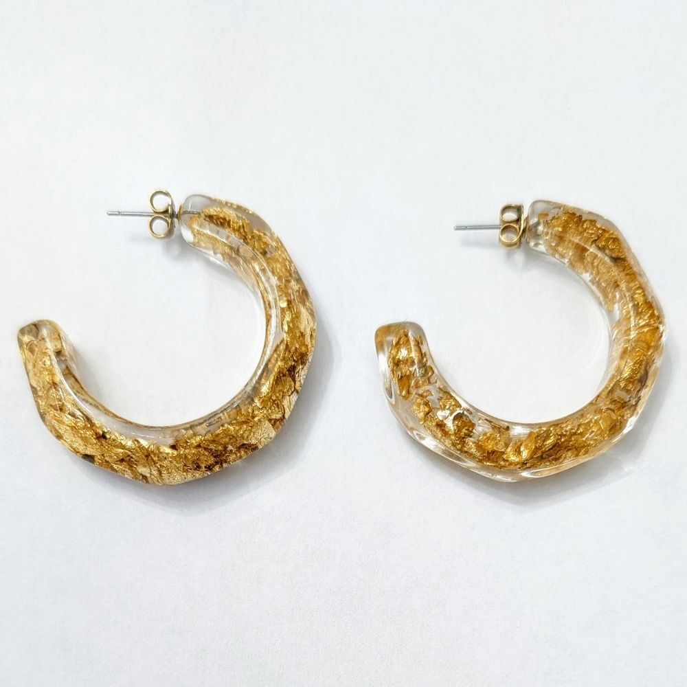 Oscar de la Renta Gold Flake Resin Hoop Earrings